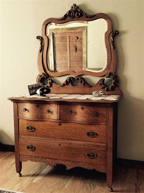 antiques dresser