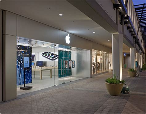 apple store biltmore PDF