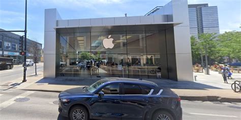 apple store on north ave PDF