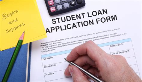 Flowchart illustrating the step-by-step online application process for student loans, including pre-qualification, submission, and approval stages