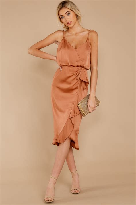 apricot color dress