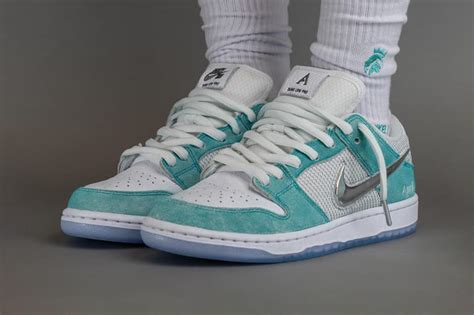 april sb dunk