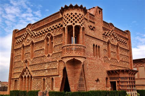 art nouveau in catalonia Reader