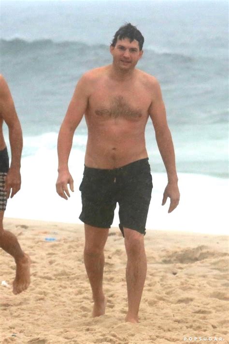 ashton kutcher shirtless