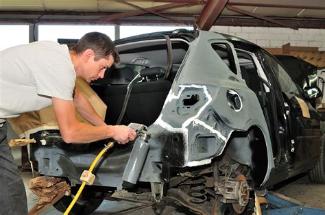 auto body repair help Reader