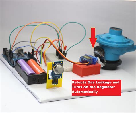 automatic gas leak detector using microcontroller Doc