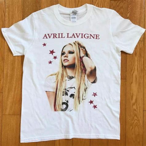 avril lavigne tee shirts