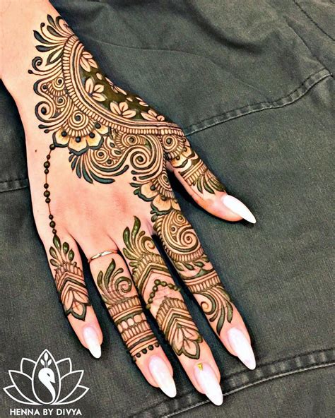 back hand mehndi design easy