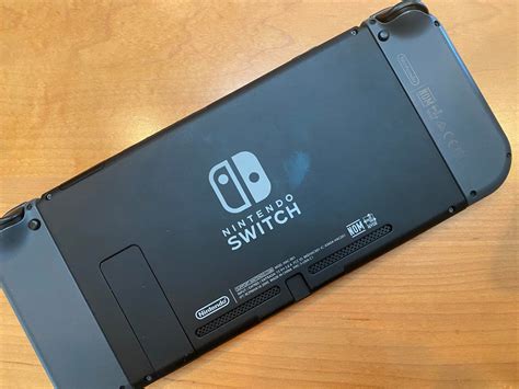 back of nintendo switch