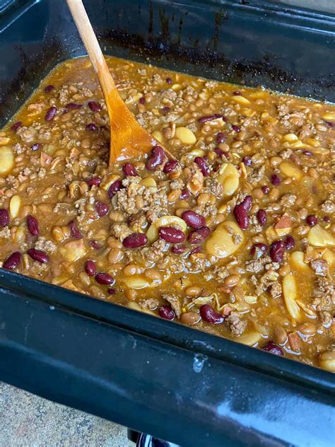 baked beans for a crowd of 50