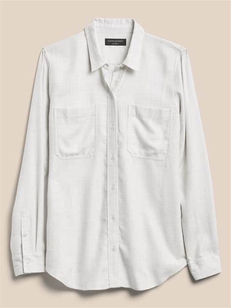 banana republic oatmeal heather shirt