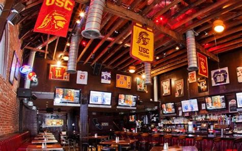 bars near usc campus