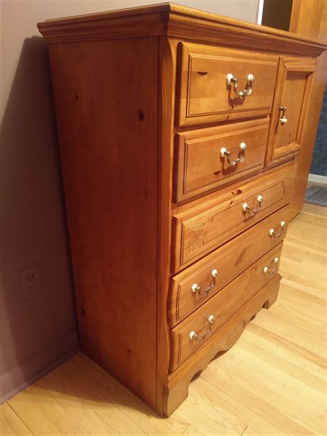 bassett dresser