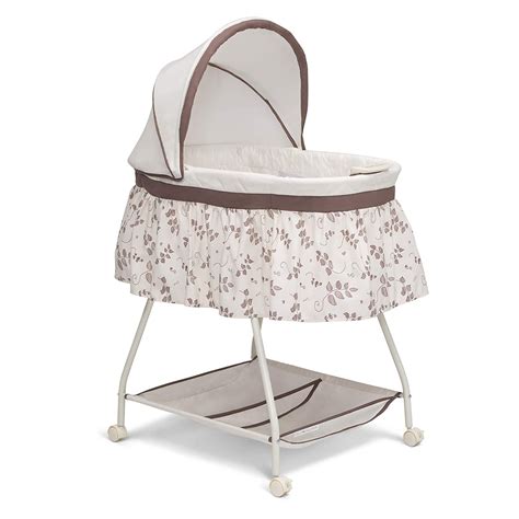 bassinet with wheels