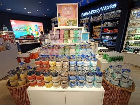 bath and body works causeway point