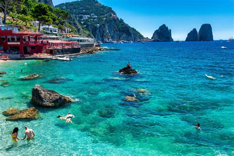 beaches in napoli italy