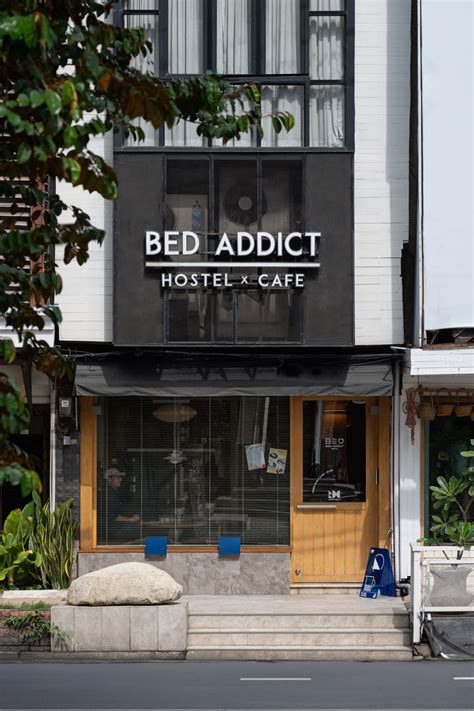 bed addict hostel