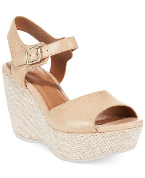 beige wedge sandals