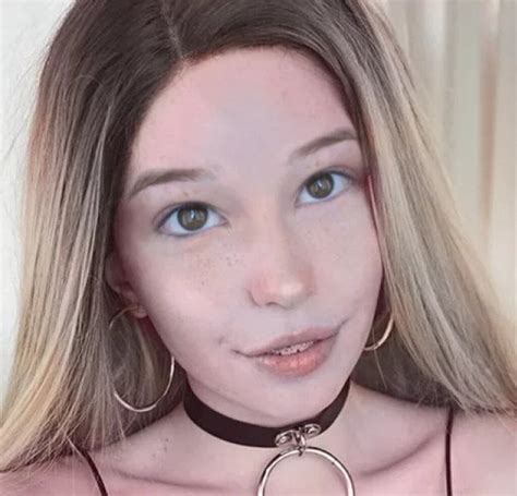 belle delphine no make up