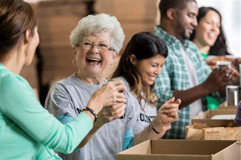 benefits of volunteering at old folks home