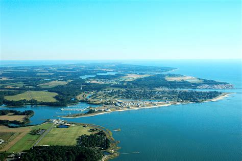 between ocean and bay a celebration of the eastern shore Doc