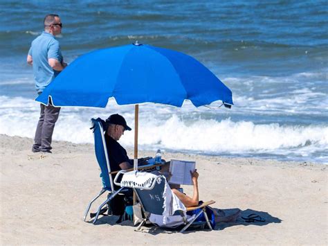 biden at the beach