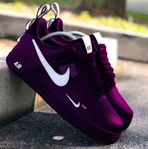 black and purple nikes