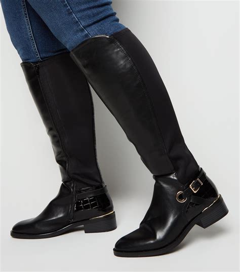 black boots women's flat