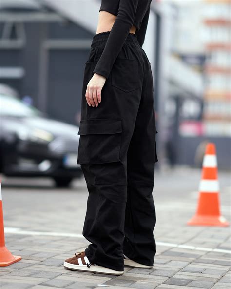 black cargo pants women