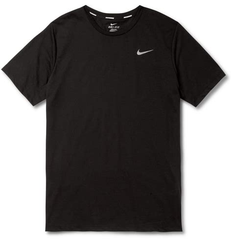 black nike shirt