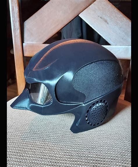 black noir helmet