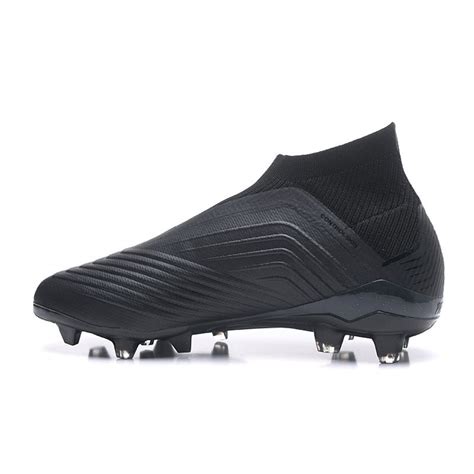 black soccer shoes