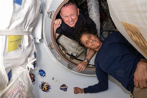 boeing starliner astronauts stranded