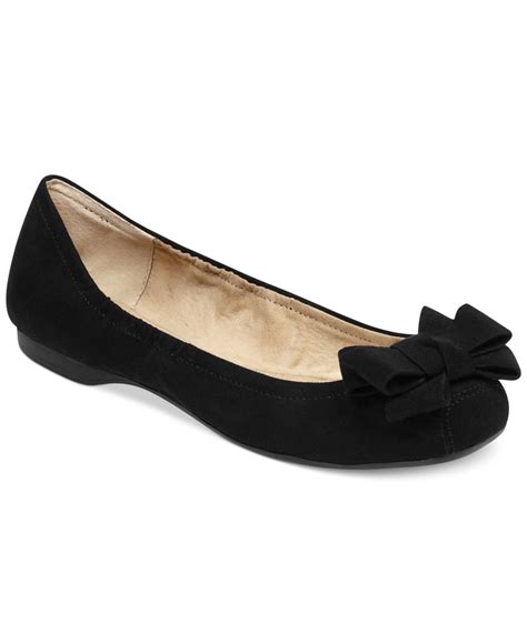 bow flats black