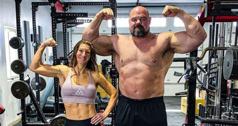 brian shaw next to bodybuilders