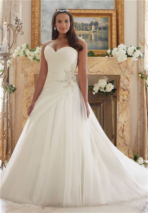 bridal dresses for large bust