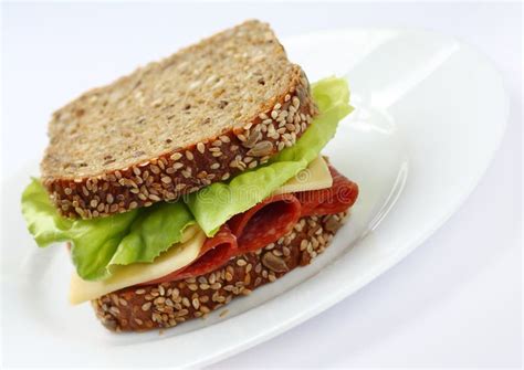 brown round bread sandwich PDF
