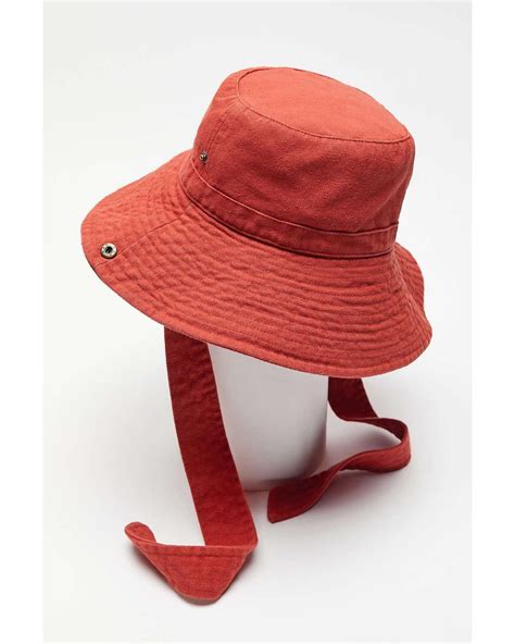 bucket hat with string