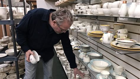build pottery dealership business special Reader