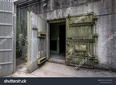 bunker door