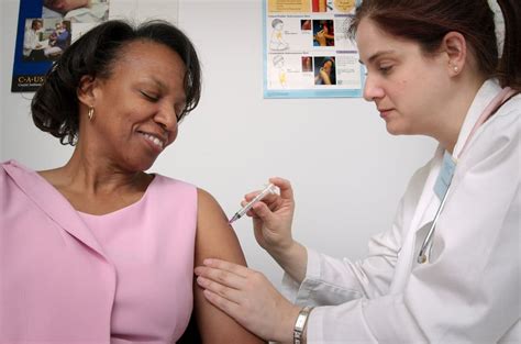 can a medical assistant give an injection
