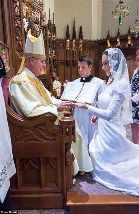 can catholic priests marry