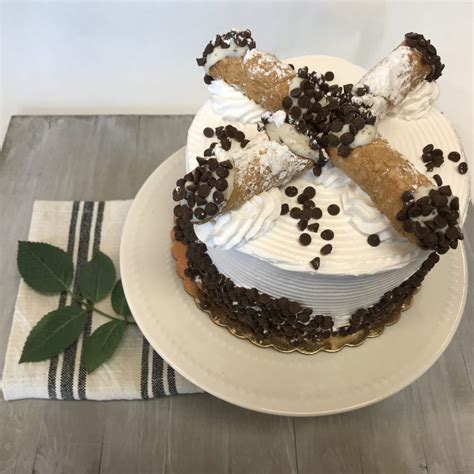 cannoli cake near me