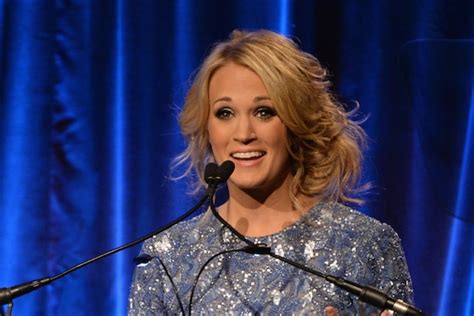 carrie underwood hate tweets Reader