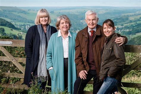 cast in last tango in halifax