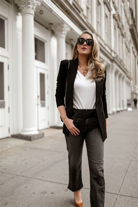 casual interview outfits with jeans