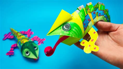 chameleon paper bag puppet Reader