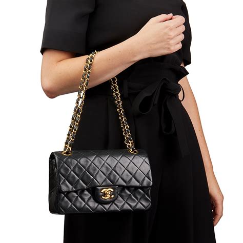 chanel classic flap small