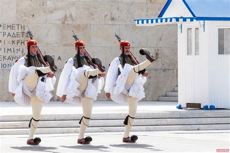 changing of the guard athens