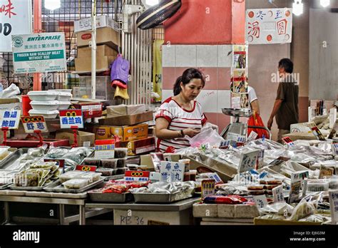 chinatown complex market & food centre singapore